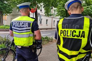 Przyglądali się pieszym, rowerzystom i motocyklistom na ulicach Leszna. Posypały się mandaty [ZDJĘCIA]