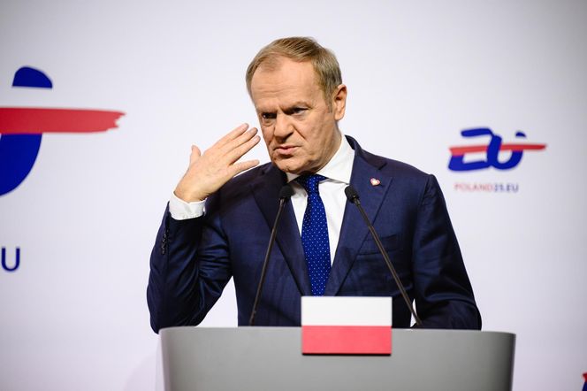 Iskrzy między Donaldem Tuskiem a Karolem Nawrockim