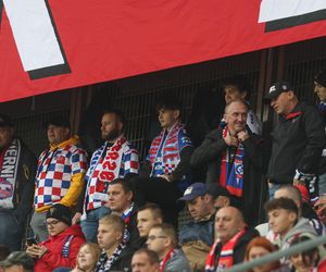 Górnik Zabrze zmierzył się z Zagłębiem Lubin. Kibice rozgrzewali piłkarzy z trybun