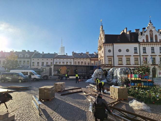 Świąteczne Miasteczko w Rzeszowie już powstaje!