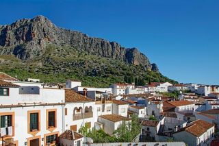 Ceny domów jednorodzinnych w Hiszpanii 2025. Ile kosztuje taka inwestycja?