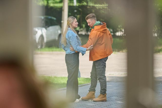 Na Wspólnej odc. 4058. Daria (Patrycja Topajew), Dawid (Daniel Mosior)