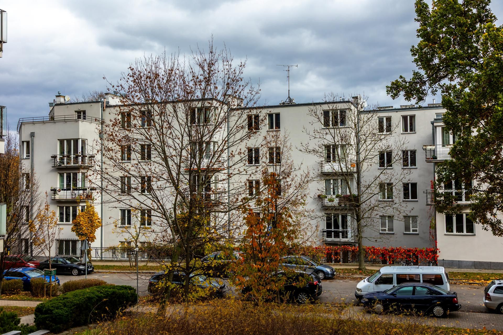 Blok przy ul. Słonecznej 50 w Warszawie