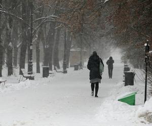 Wielka śnieżyca w Warszawie. Kiedy przestanie sypać? Zaskakująca prognoza