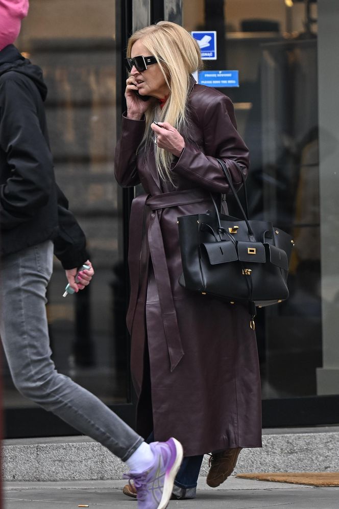 Monika Olejnik jedzie na czerwonym świetle, bo spieszy się do pracy