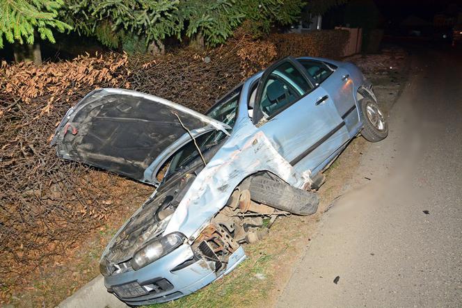 Pijany kierowca doprowadził do kolizji i zepchnął inne auto do rowu