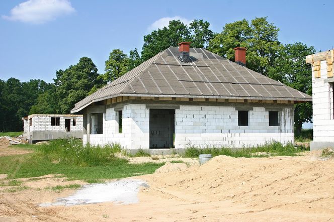 Sztywne poszycie czy membrana