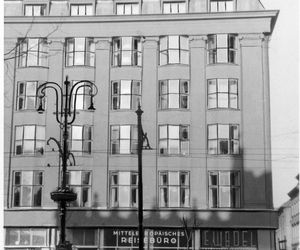 Kraków. Budynek Feniksa - widok zewnętrzny