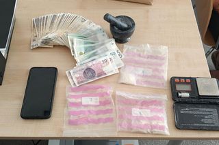 Pigułki gwałtu miała trafić na ulice Warszawy. Zatrzymano dwóch mężczyzn