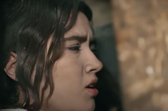 Zeynep wejdzie do opuszczonej chaty, która będzie totalną ruiną! 