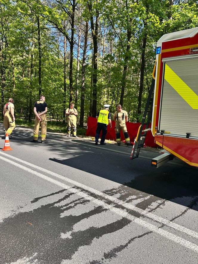 35-latek zginął na motocyklu. Tragiczny wypadek w Lipkach