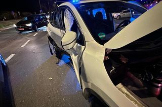 Wielki dramat na Dolince Służewieckiej. Opel rozstrzaskał się z nissanem. Są ranni