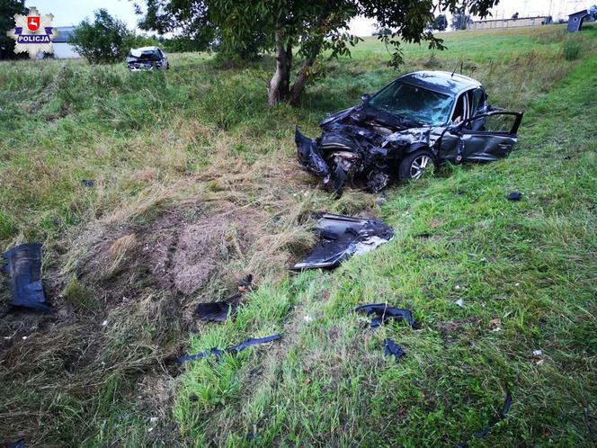 Licznik zatrzymał się na prędkości 90 km/h. 4 osoby z obrażeniami trafiły do szpitala