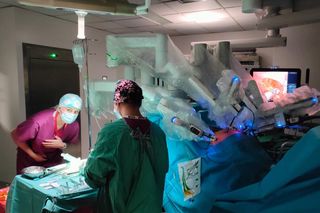 Do szpitala w Bełchatowie trafił supernowoczesny robot chirurgiczny