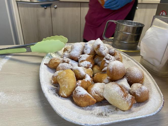 Budka z pączkami na Ursynowie