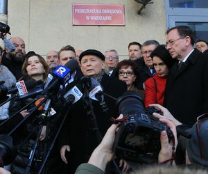  „Pierwsza ofiara śmiertelna demokracji”? Kaczyński oskarża prokuraturę 