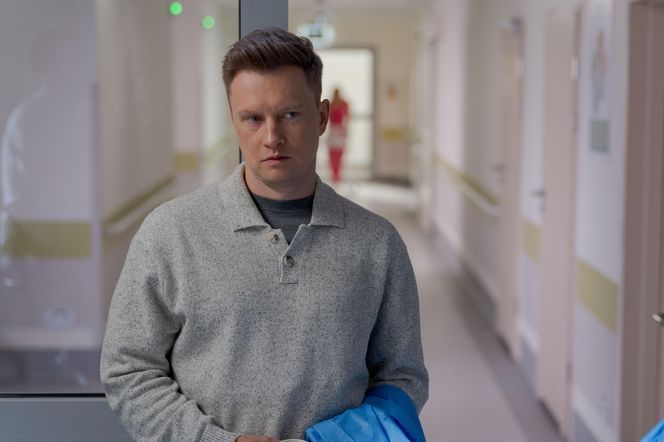 Przyjaciółki 25 sezon, odc. 302. Oskar Madeja (Jakub Wesołowski)