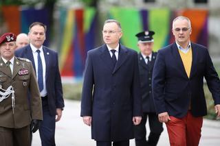 Prezydent Duda i Marta Kaczyńska oddali hołd parze prezydenckiej na Wawelu