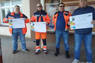 Protest przed szpitalem w Łomzy - NIE dla szpitala zakaźnego