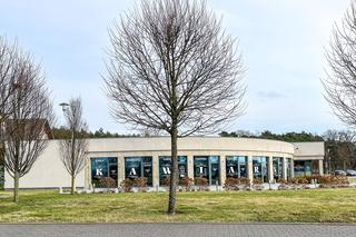 Smacznie, sycąco i niedrogo - tak zjemy w restauracji przy kościele ojca Tadeusza Rydzyka