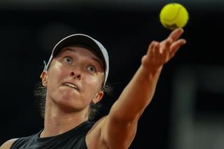 Iga Świątek nie popsuła sobie urodzin! Zaczęła nerwowo, ale potem odpaliła! Roland Garros Świątek - Bucsa WYNIK RELACJA NA ŻYWO