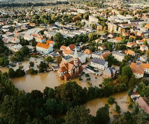 Aktualna sytuacja powodziowa w Lewinie Brzeskim ZDJĘCIA