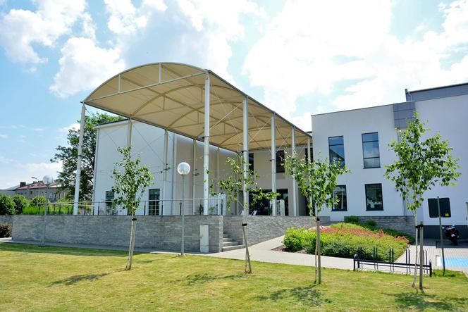 Płońsk. Skadaliczne zachowanie nastolatków! MCK zawiesza imprezę