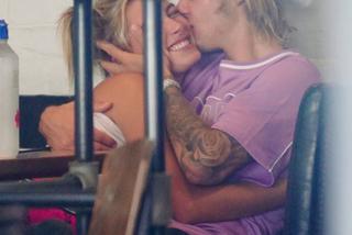 Hailey Baldwin całuje Justin Bieber