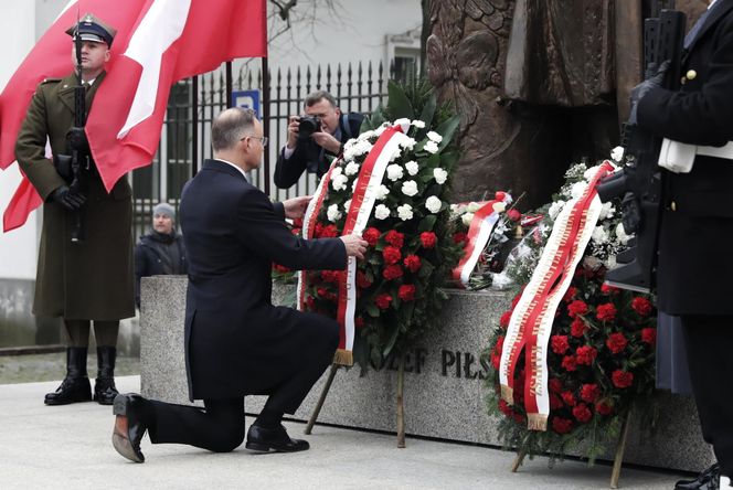 Prezydent złożył wieńce przed pomnikiem