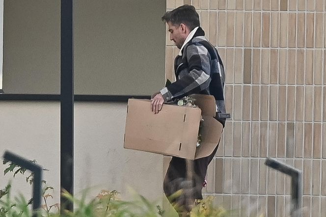 Agnieszka Kaczorowska siedzi i pachnie, a Rogacewicz wynosi śmieci i je kanapke poza autem... Fajna para?