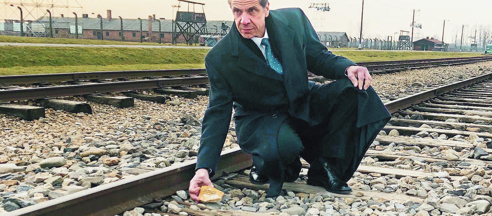 Zawiózł kamienie z NY do Oświęcimia  