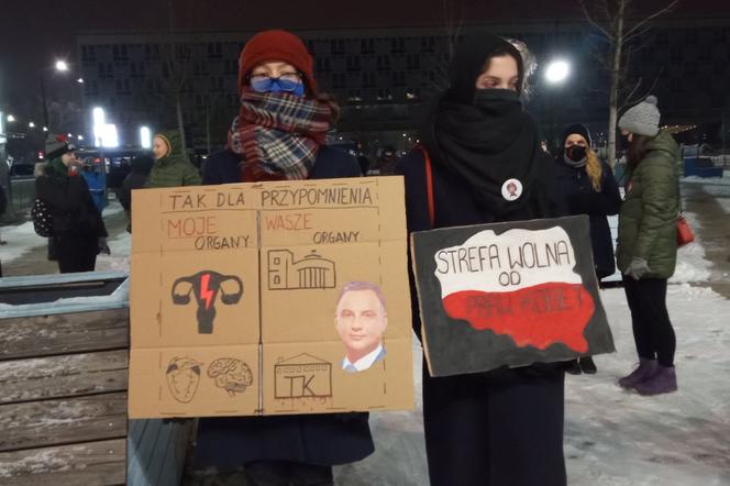 Strajk Kobiet znów na ulicach Krakowa. Chcemy zdrowia, nie zdrowasiek