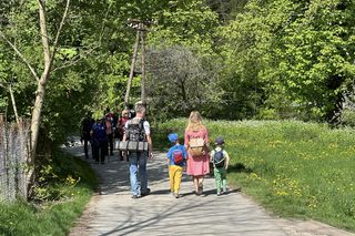 Majówkowe szaleństwo w małopolskiej wsi. Leży na terenie parku narodowego