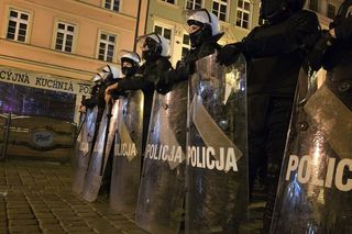 Bitwy kibiców na Rynku we Wrocławiu