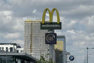 Koniec popularnego McDonald'sa w Warszawie. Zamyka się też stacja paliw. Była świadkiem okropnej tragedii