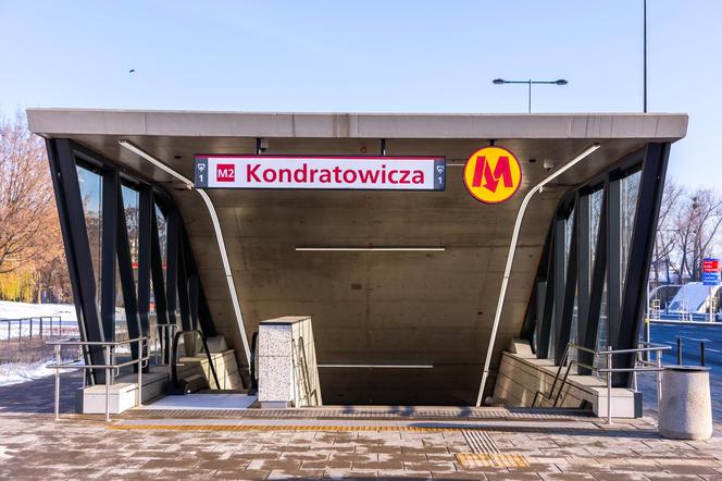 Metro w Warszawie – wejście na stację Kondratowicza na M2