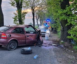 Poważny wypadek na trasie Rzęczkowo-Łążyn pod Toruniem. Strażacy z OSP ruszyli na pomoc