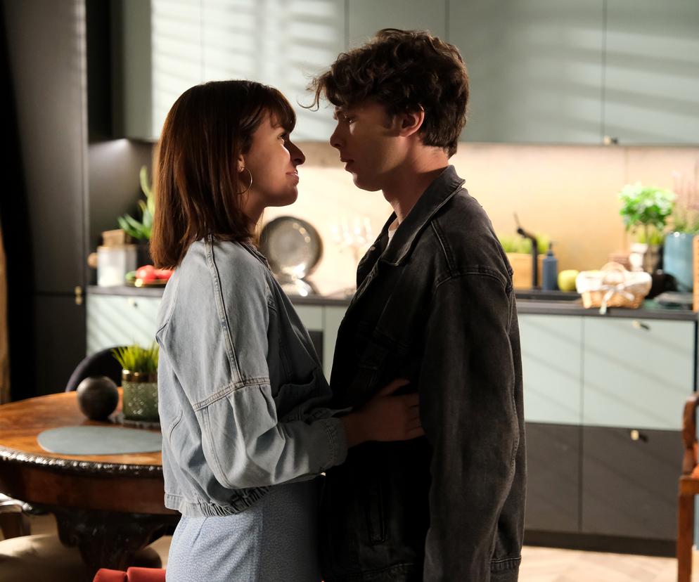 M jak miłość odc. 1693. Ania (Gabriela Świerczyńska), Damian (Oliwer Proctor)