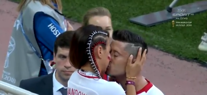 Mundial 2018: Anna Lewandowska BUZIAKIEM osłodziła porażkę Robertowi [WIDEO]