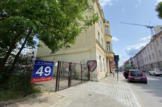 Pod kamienicą przy 6 Sierpnia przejdzie tunel KDP. Wspólnota musi wzmocnić fundamenty na własny koszt