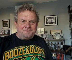 Kazik Staszewski wyszedł ze szpitala! Jeszcze człapię