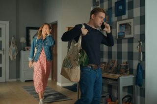 Barwy szczęścia, odcinek 3118. Asia (Anna Gzyra), Hubert (Marek Molak)