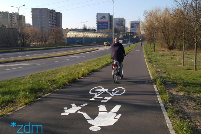 Poznań: Trwa wiosenne malowanie chodników i dróg! Gdzie można spotkać drogowców? 