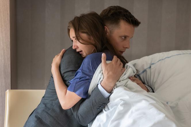 Na Wspólnej odc. 2962. Darek Żbik (Michał Mikołajczak), Aneta (Dorota Krempa)