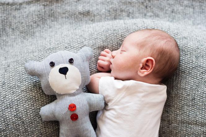Usypianie noworodka - jak uśpić niemowlę bez kołysania?