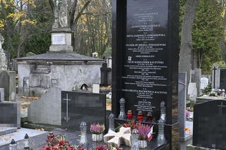 Grób rodziców Jarosława  Kaczyńskiego