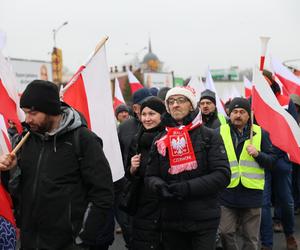 Protest rolników 20 marca w Lublinie. Przeszli ulicami miasta pod LUW