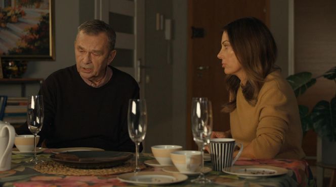 Barwy szczęścia, odcinek 3195. Czesław (Marian Jaskulski), Kasia (Katarzyna Glinka)