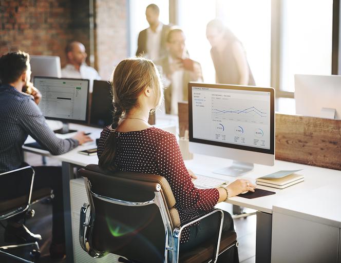Ranking centrów coworkingowych. Ile kosztuje wynajęcie biurka