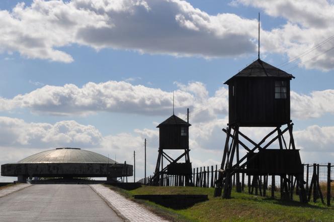 Skandaliczne zachowanie nastolatka z Izraela! Rozebrał się na Majdanku